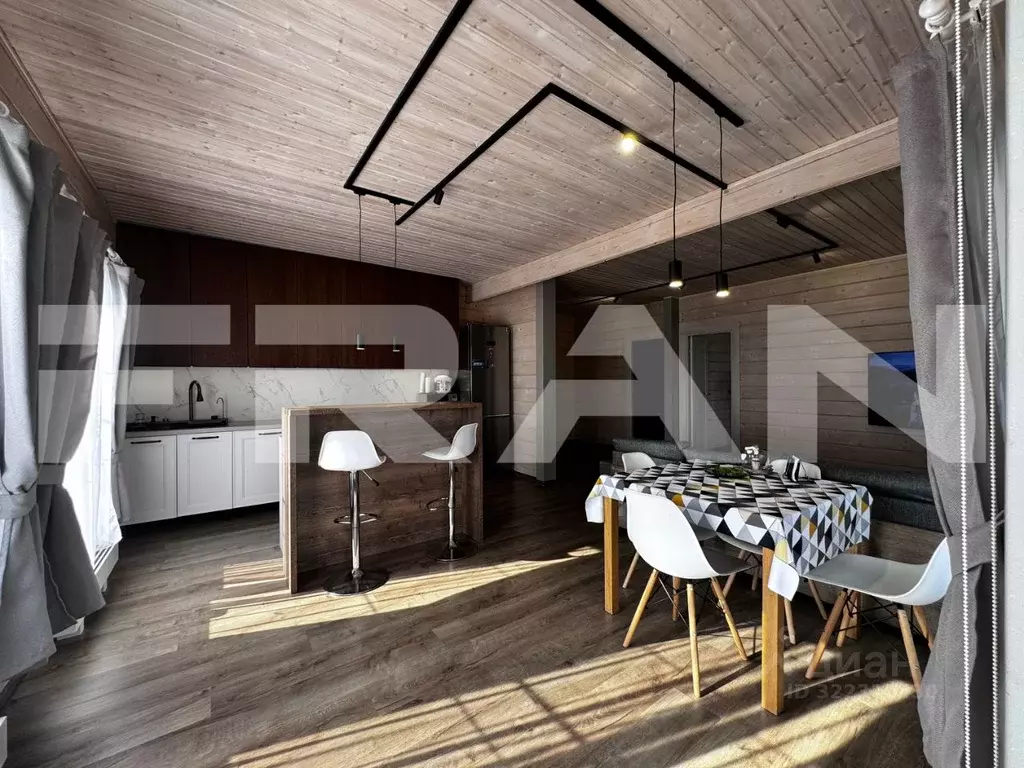 Дом в Ленинградская область, Выборгский район, пос. Первомайское  (120 ... - Фото 1