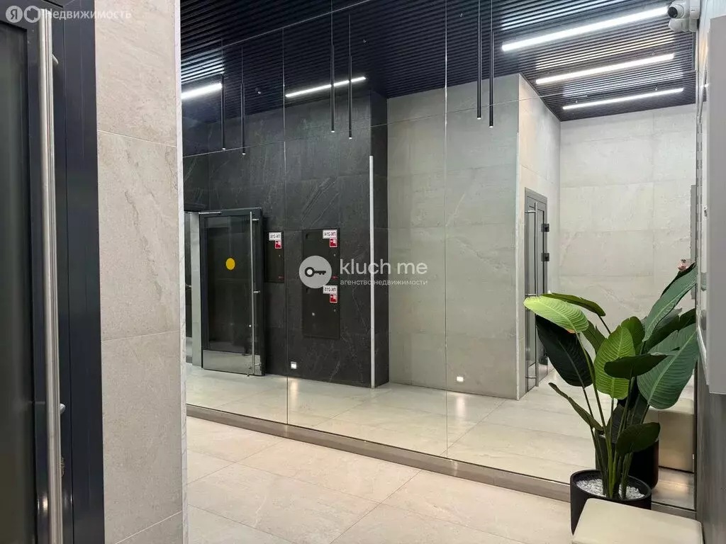 1-комнатная квартира: Казань, улица Сибгата Хакима, 51 (56.3 м) - Фото 2