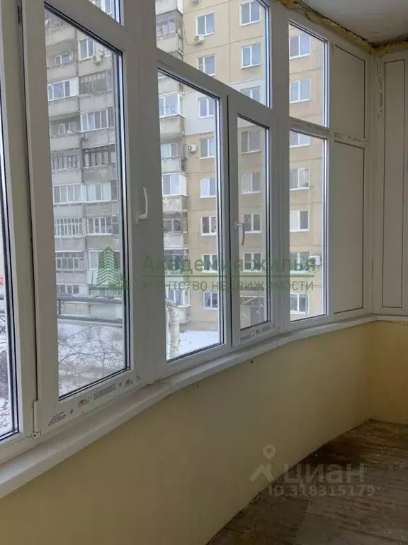3-к кв. Саратовская область, Энгельс Краснодарская ул., 2А (70.9 м) - Фото 1