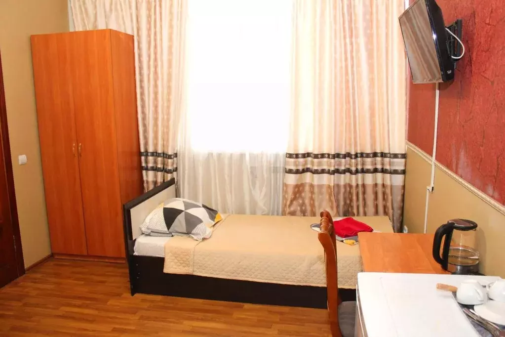 Комната Ханты-Мансийский АО, Нижневартовск пер. Лесников, 2 (12.0 м) - Фото 1