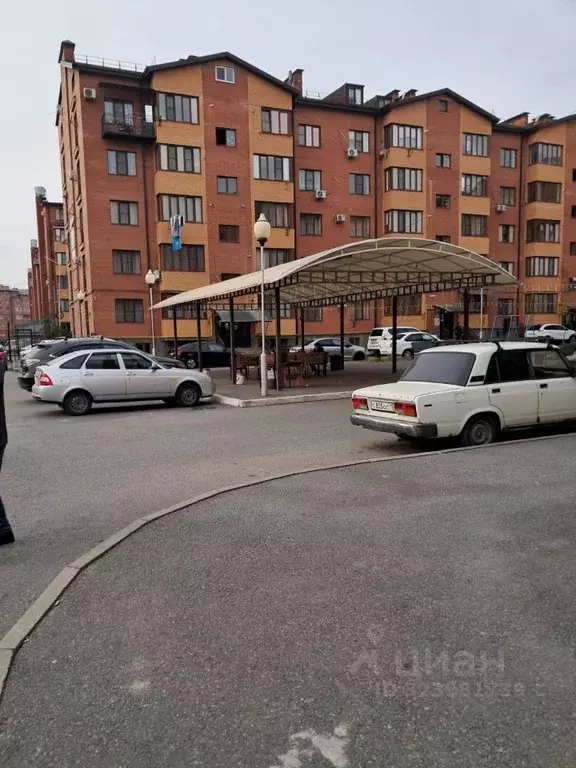 2-к кв. Северная Осетия, Владикавказ ул. Генерала Дзусова, 6 (79.0 м) - Фото 1