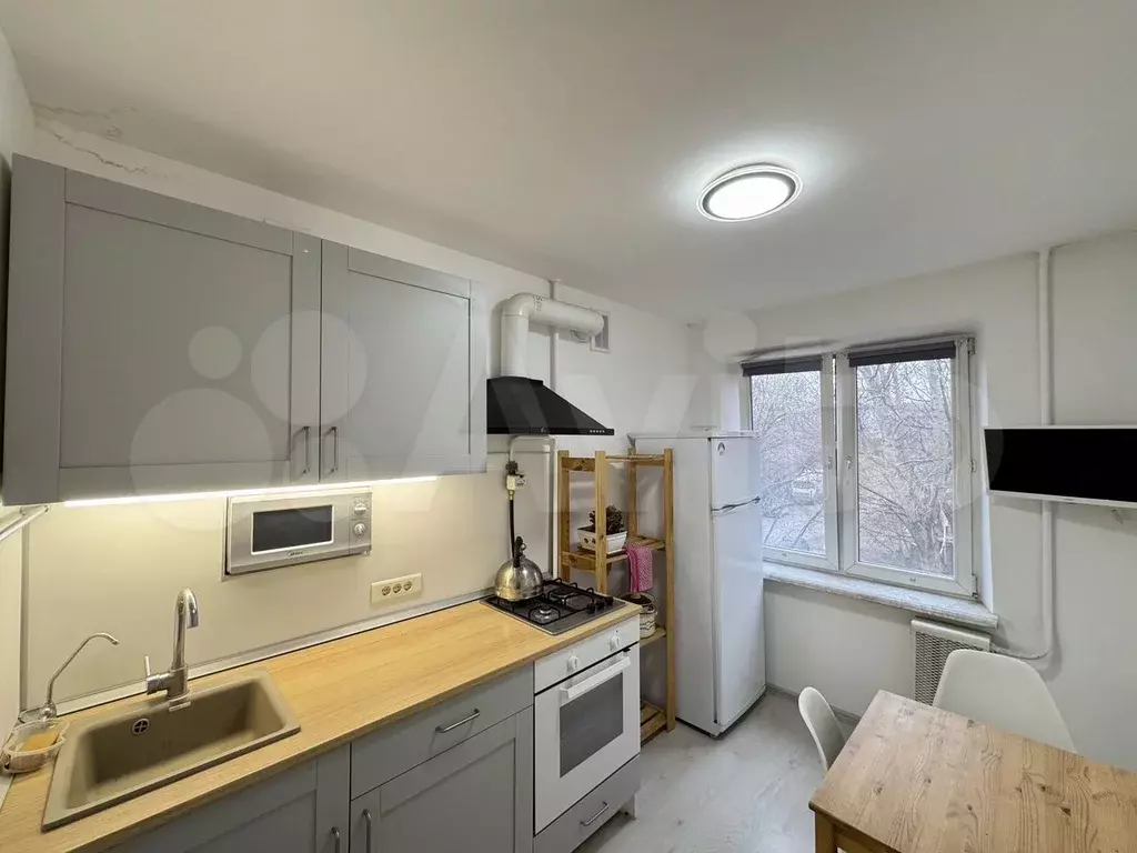 2-к. квартира, 43 м, 4/9 эт. - Фото 1