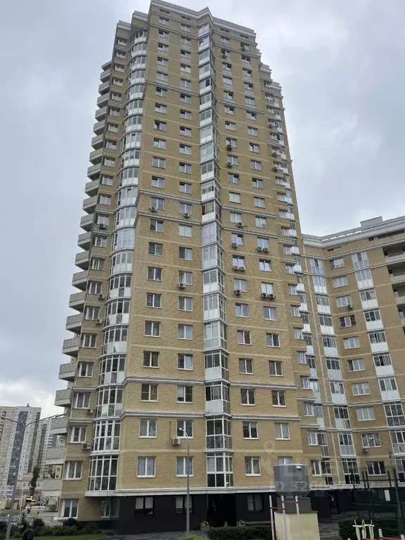2-к кв. Свердловская область, Екатеринбург ул. Авиационная, 10 (66.0 ... - Фото 0