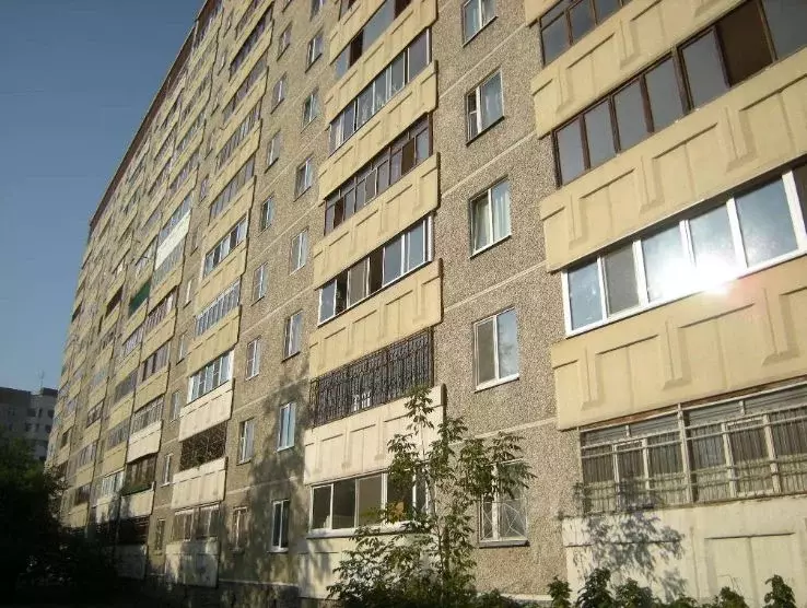 2-к кв. Свердловская область, Екатеринбург ул. Репина, 105 (51.0 м) - Фото 0