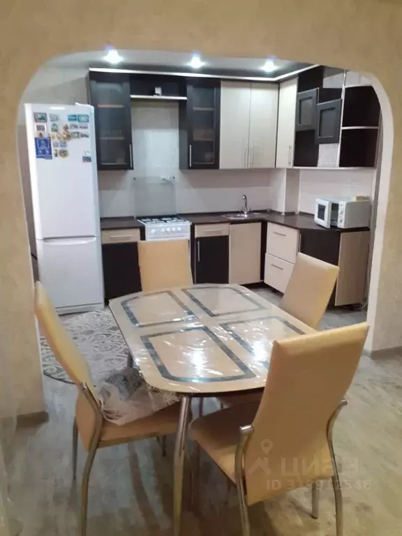 3-к кв. Татарстан, Набережные Челны 62-й комплекс, 12 (65.0 м) - Фото 0