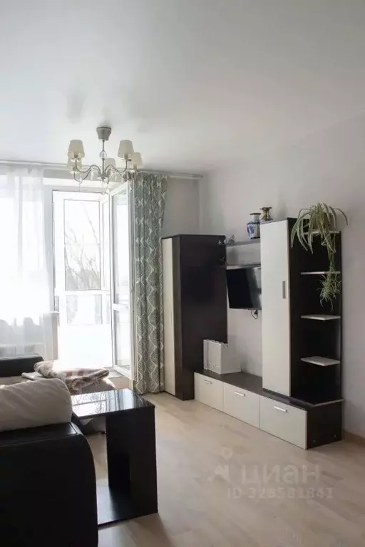 2-к кв. Московская область, Лобня Молодежная ул., 12 (61.0 м) - Фото 1