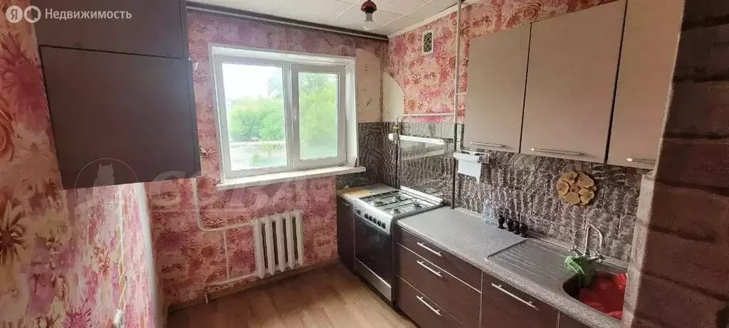 3-комнатная квартира: Курган, улица Карбышева, 12 (62.7 м) - Фото 1