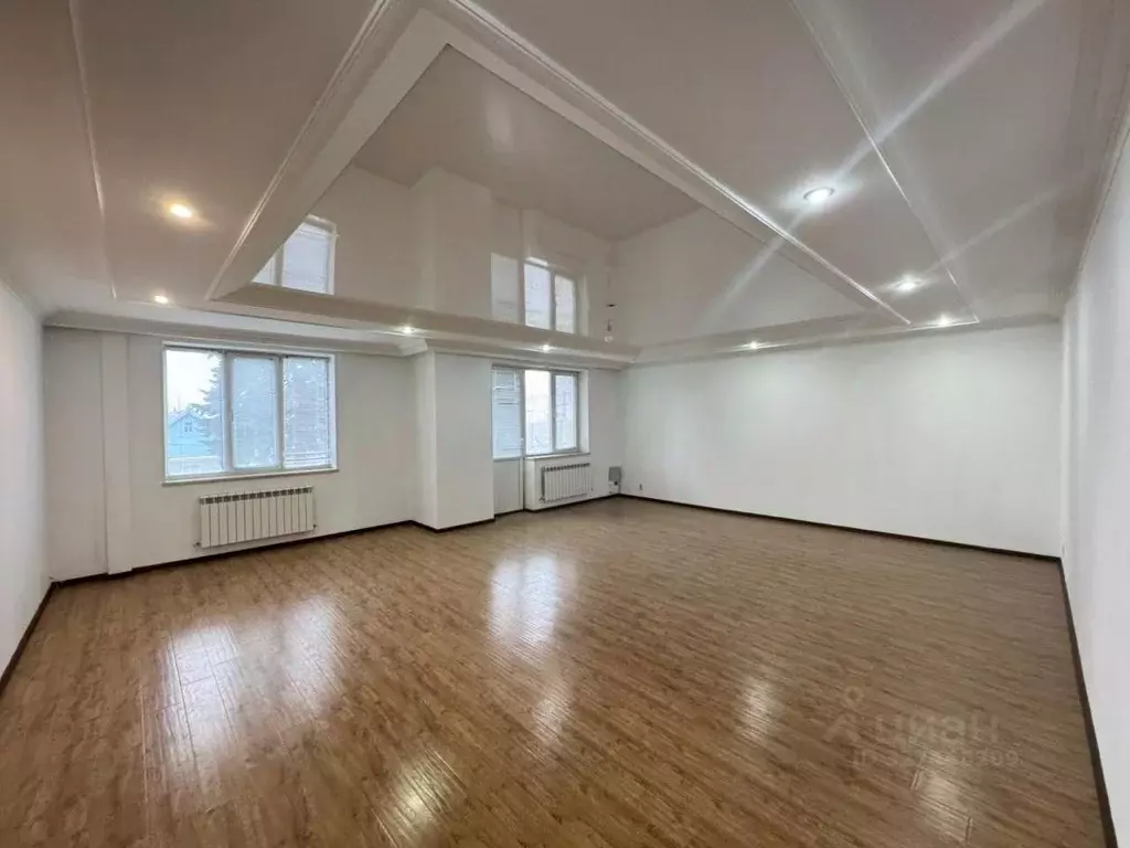 5-к кв. Кабардино-Балкария, Баксан ул. Имени Р.А. Калмыкова (176.0 м) - Фото 1