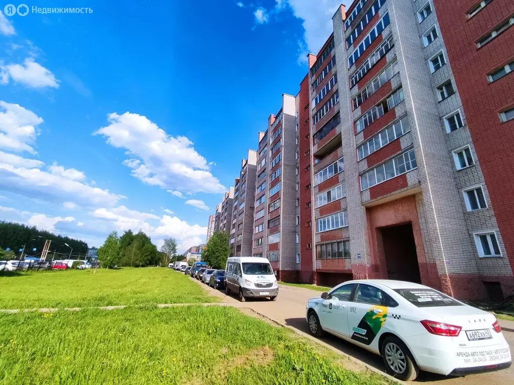 2-комнатная квартира: Киров, Московская улица, 140 (52.8 м) - Фото 0