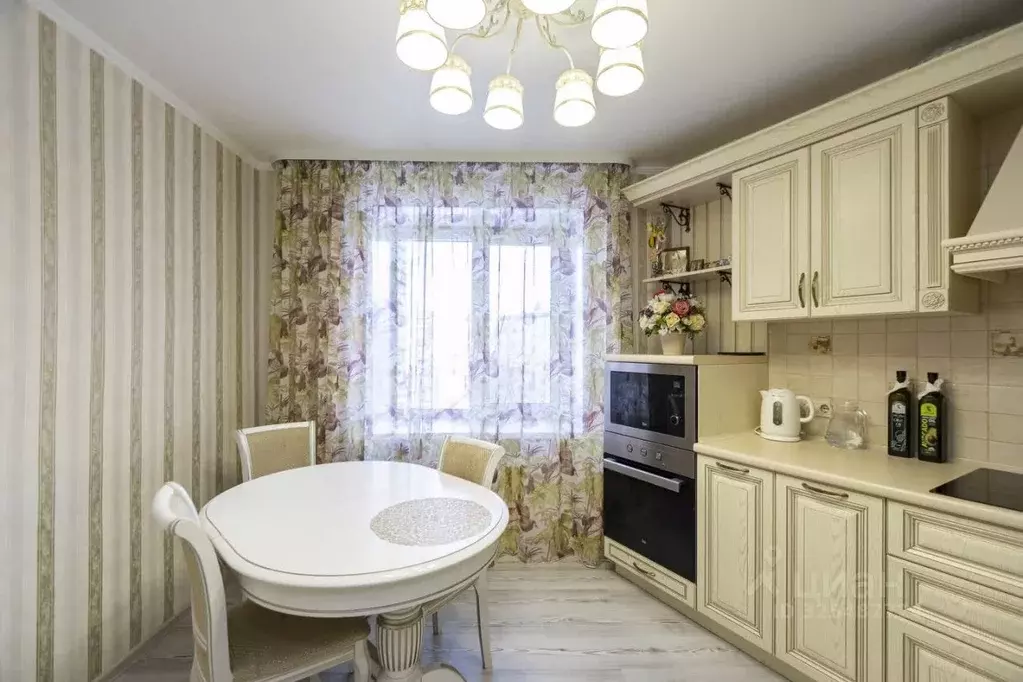 3-к кв. Тюменская область, Тюменский муниципальный округ, Боровский рп ... - Фото 1