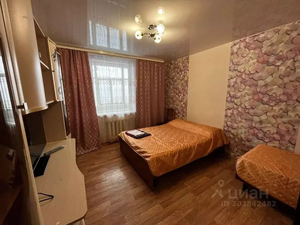 1-к кв. Вологодская область, Череповец просп. Победы, 74 (33.0 м) - Фото 1