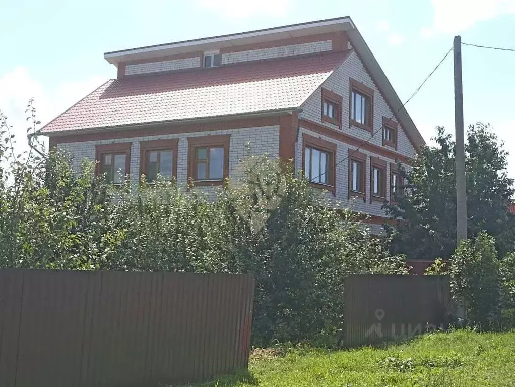 Таунхаус в Белгородская область, Старооскольский городской округ, с. ... - Фото 1