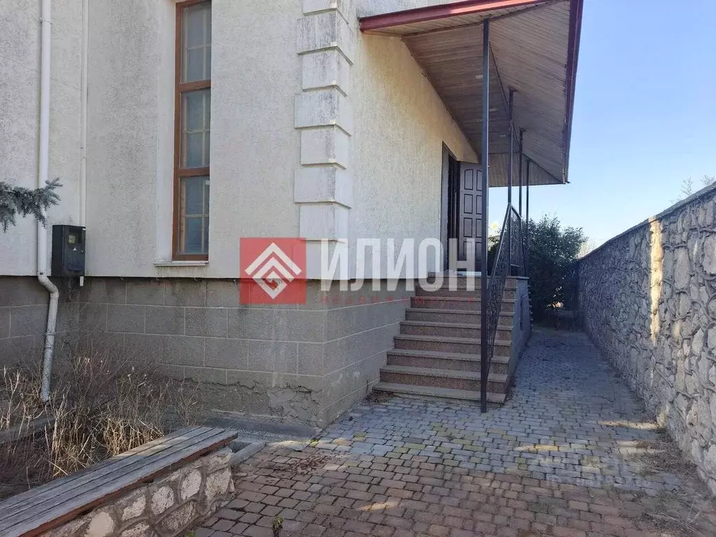 Дом в Севастополь ул. Привольная (360 м) - Фото 2