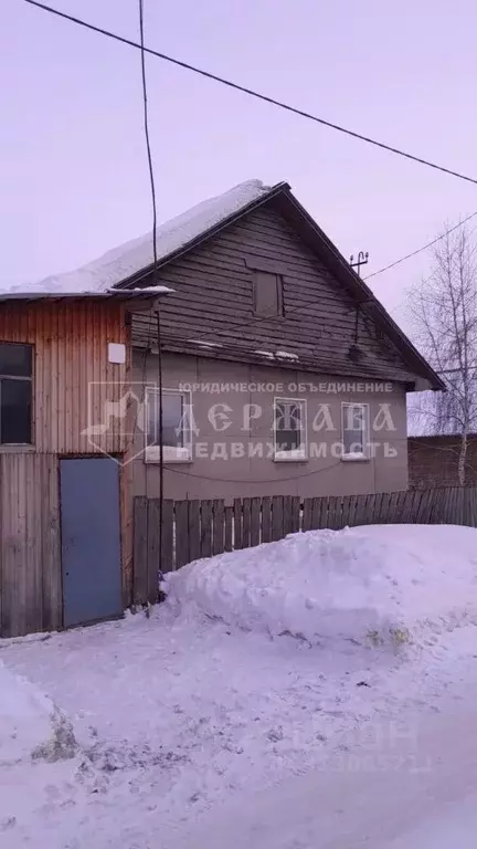 Дом в Кемеровская область, Топки Октябрьская ул. (65 м) - Фото 0