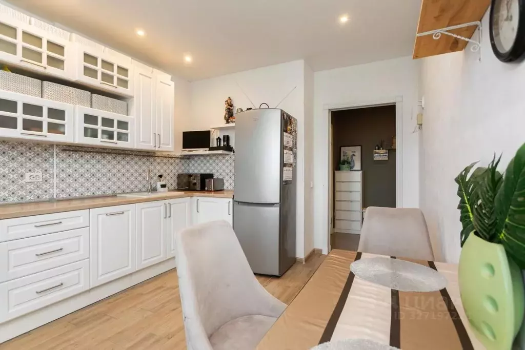 3-к кв. Калининградская область, Калининград ул. Виктора Денисова, 18 ... - Фото 0