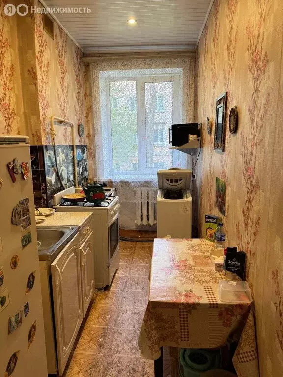 2-комнатная квартира: Бежецк, Заводская улица, 3 (31.7 м) - Фото 2