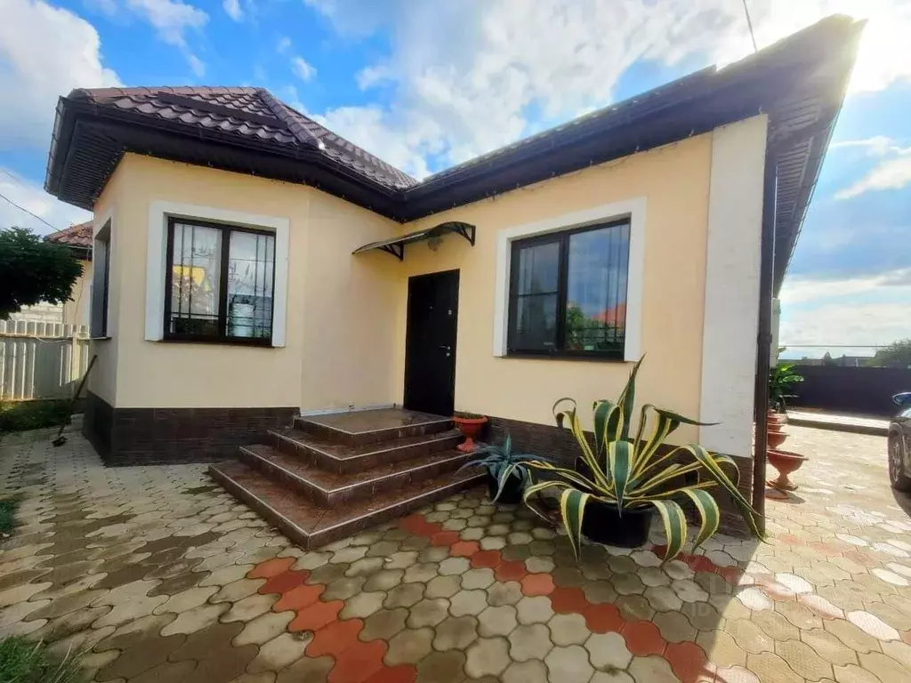 Дом в Краснодарский край, Северская ст-ца ул. Казачья (78 м) - Фото 1