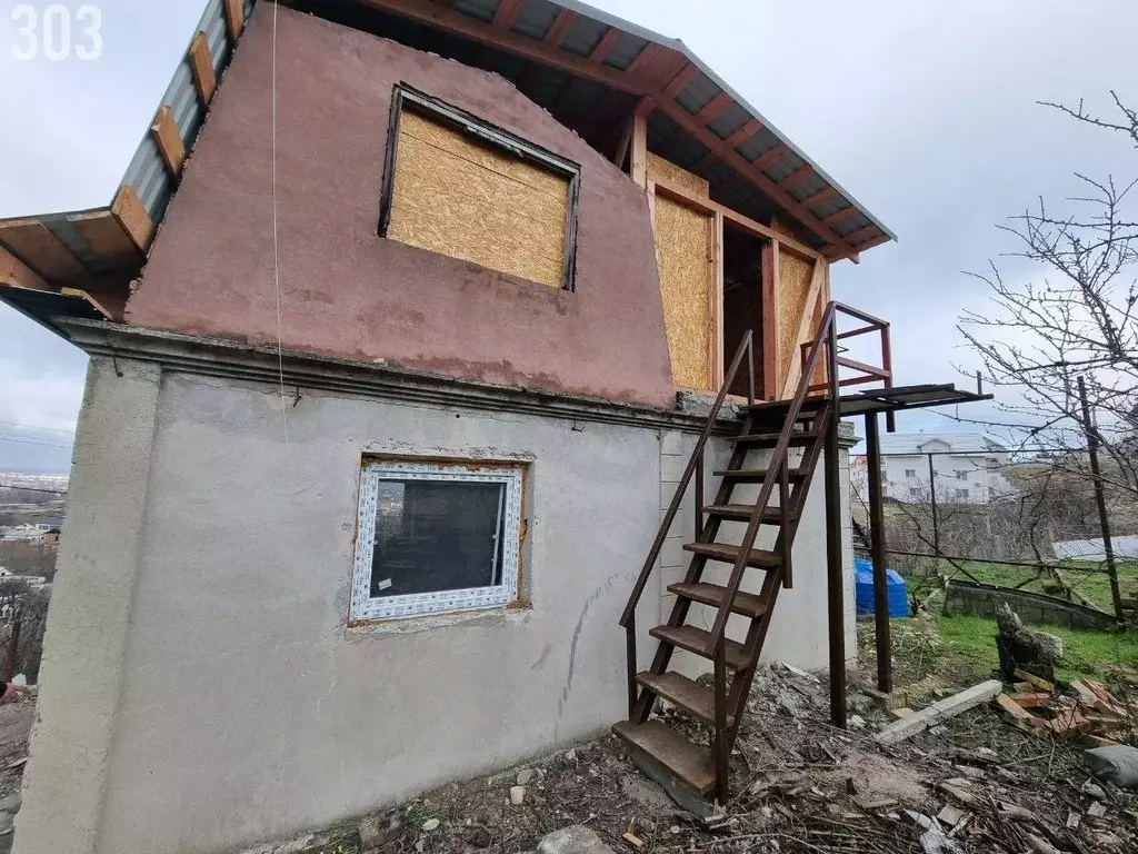 Дом в Крым, Симферопольский район, 3-й массив садовые участки ул. ... - Фото 2