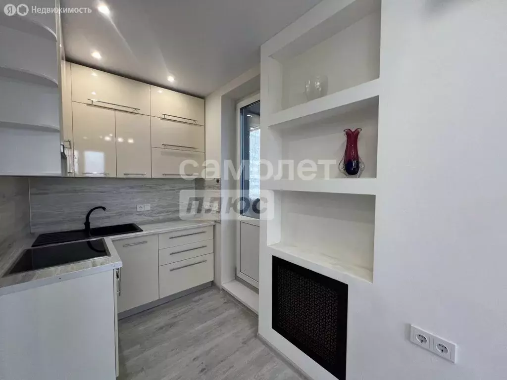 Квартира-студия: Киров, улица Архитектора Валерия Зянкина, 11 (31.4 м) - Фото 1