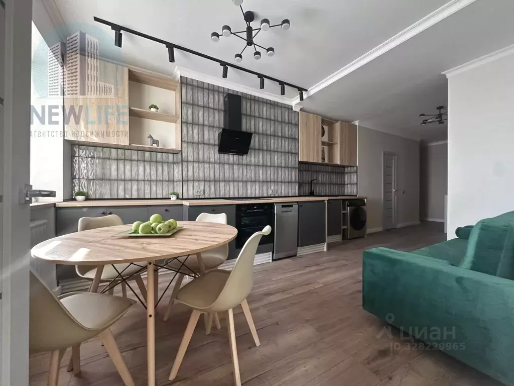 2-к кв. Московская область, Лыткарино Октябрьская ул., 18А (64.3 м) - Фото 1