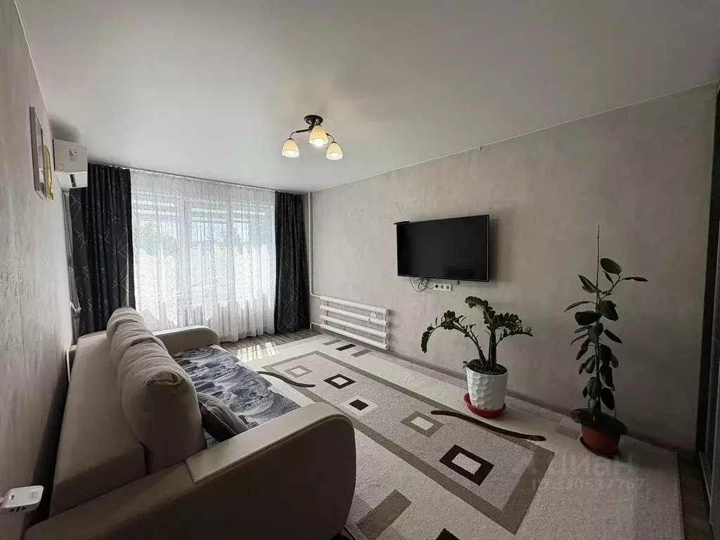 2-к кв. Алтайский край, Барнаул ул. Юрина, 204Бк2 (42.4 м) - Фото 0