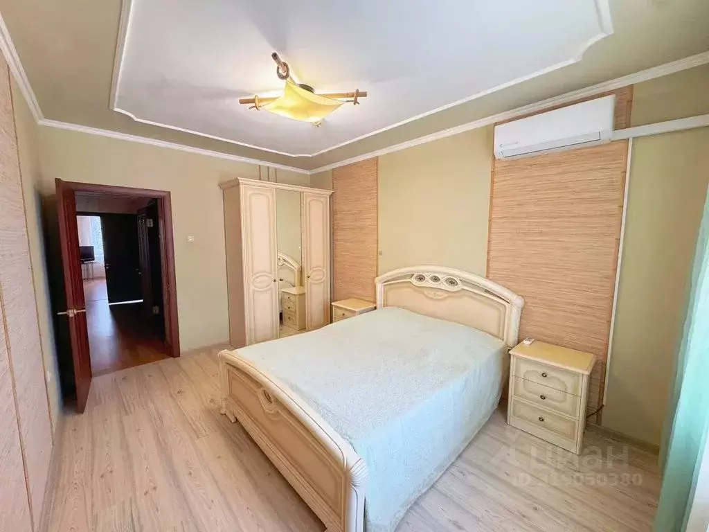 2-к кв. Татарстан, Казань ул. Сибгата Хакима, 33 (65.0 м) - Фото 0