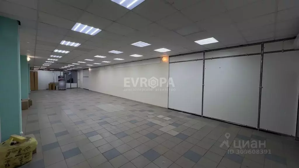 Торговая площадь в Ульяновская область, Ульяновск просп. Ленинского ... - Фото 1