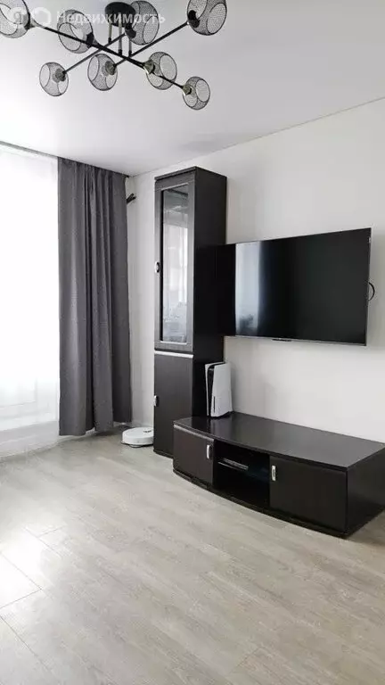 3-комнатная квартира: Екатеринбург, улица Викулова, 63к5 (78.3 м) - Фото 1