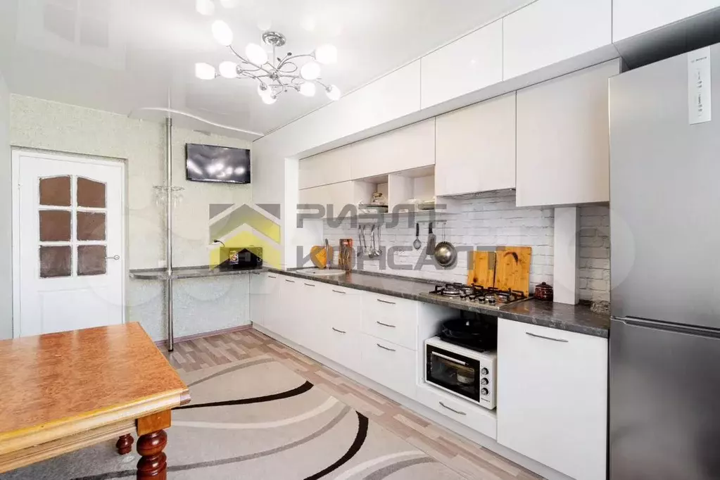 3-к. квартира, 70 м, 5/10 эт. - Фото 0