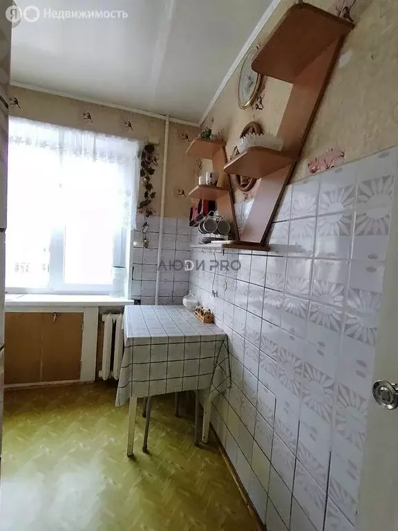 3-комнатная квартира: Ижевск, Школьная улица, 70 (57.8 м) - Фото 2