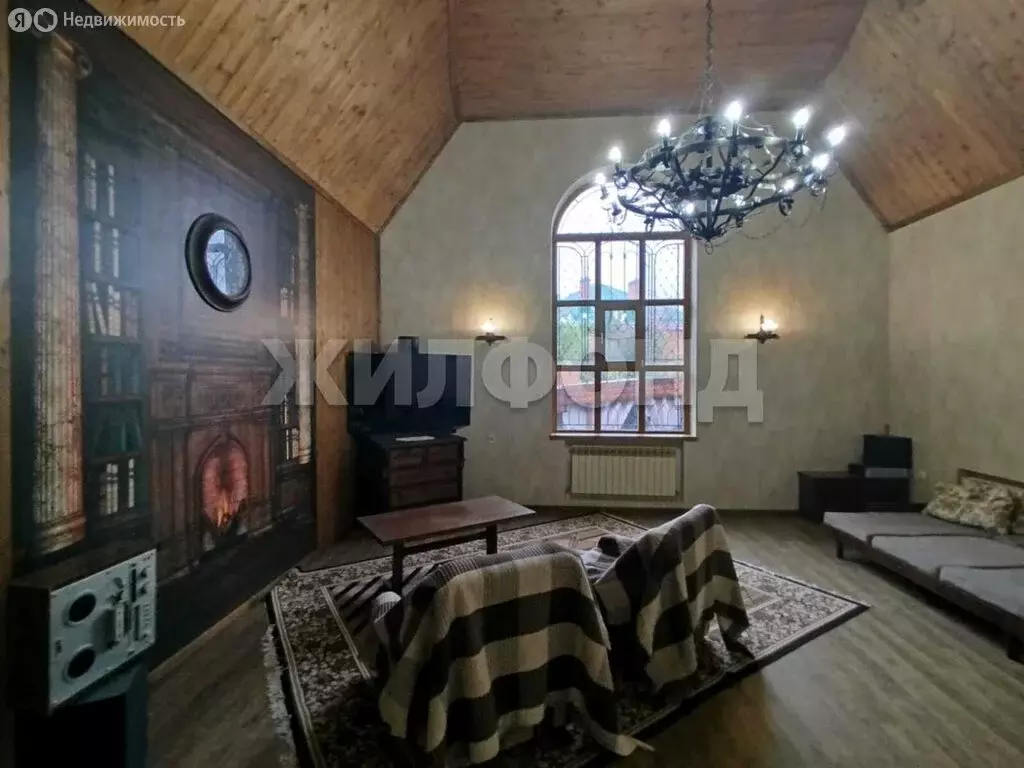 Дом в Незлобная, улица 1-я Линия (222 м) - Фото 1