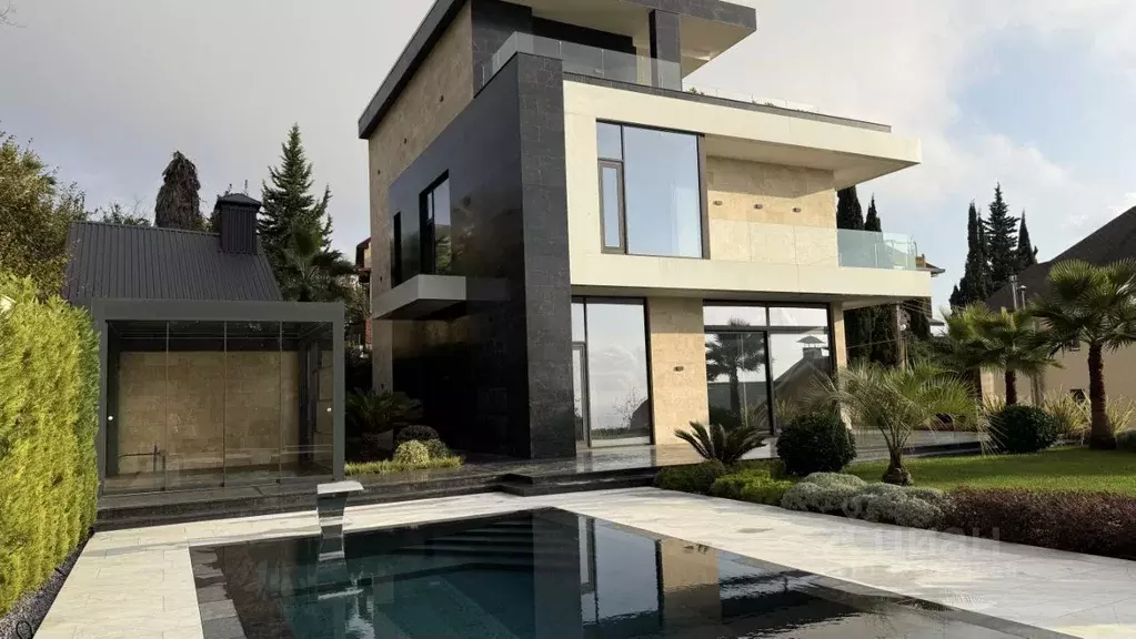 Дом в Краснодарский край, Сочи Благодатная ул., 74 (363 м) - Фото 1