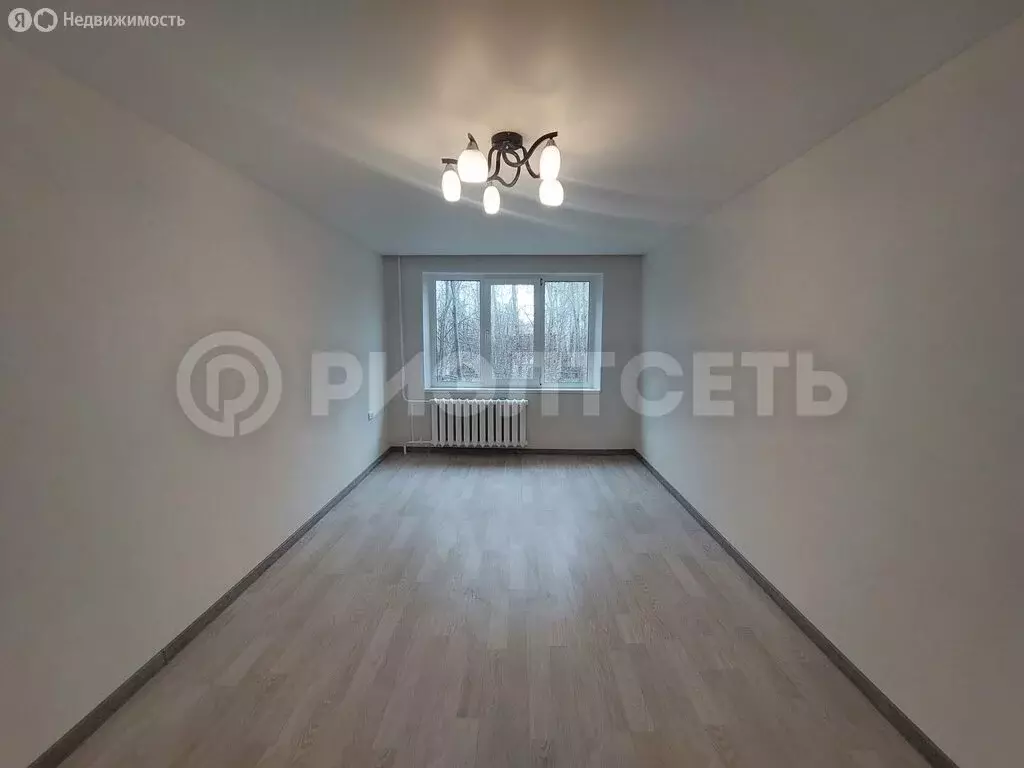 2-комнатная квартира: Апатиты, улица Гладышева, 21 (44 м) - Фото 1