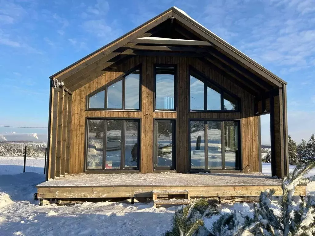 Дом в Удмуртия, Ижевск ул. Имени Закира Султанова, 42 (70 м) - Фото 1