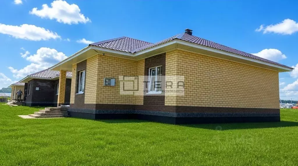 Дом в Башкортостан, Уфимский район, Дмитриевский сельсовет, д. ... - Фото 2