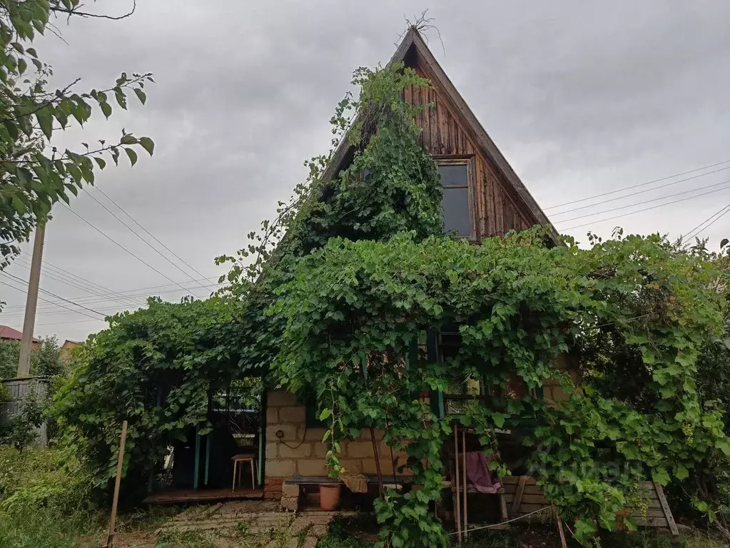 Дом в Саратовская область, Энгельсский район, Красноярское ... - Фото 1