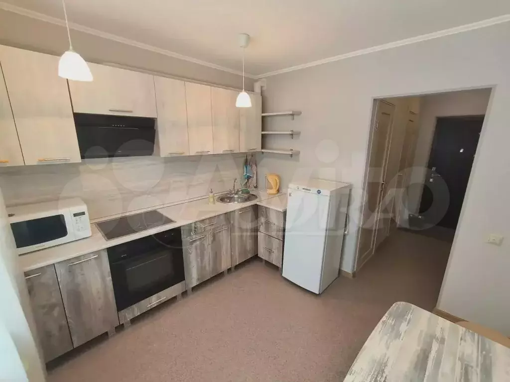 1-к. квартира, 38 м, 1/9 эт. - Фото 1
