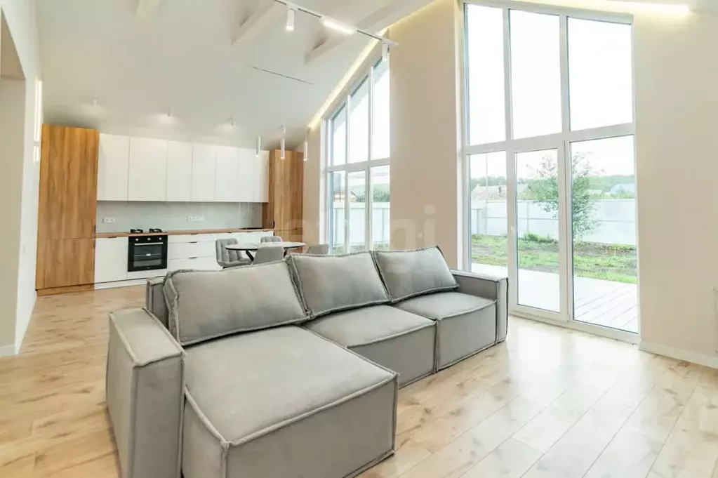 Дом в Ульяновская область, Чердаклинский район, Красноярское с/пос, с. ... - Фото 1