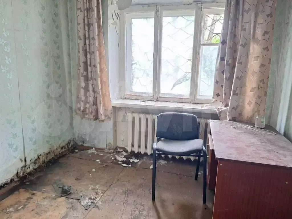 Комната 11,8 м в 6-к., 1/5 эт. - Фото 1
