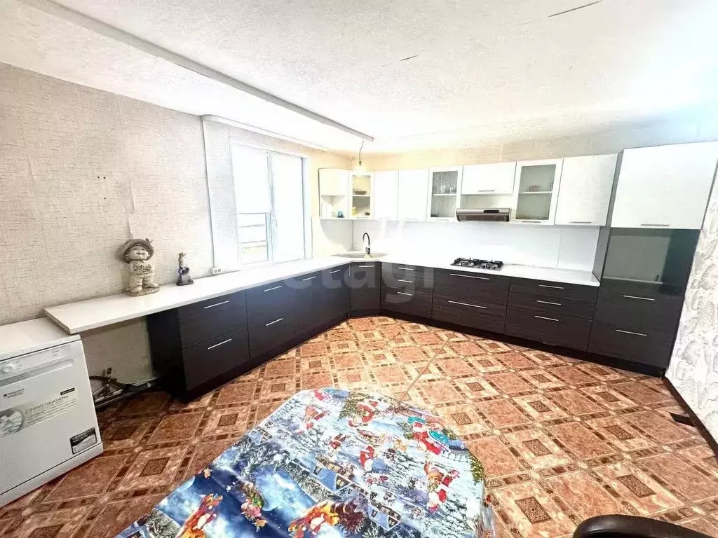 Дом в Свердловская область, Талицкий муниципальный округ, с. ... - Фото 1