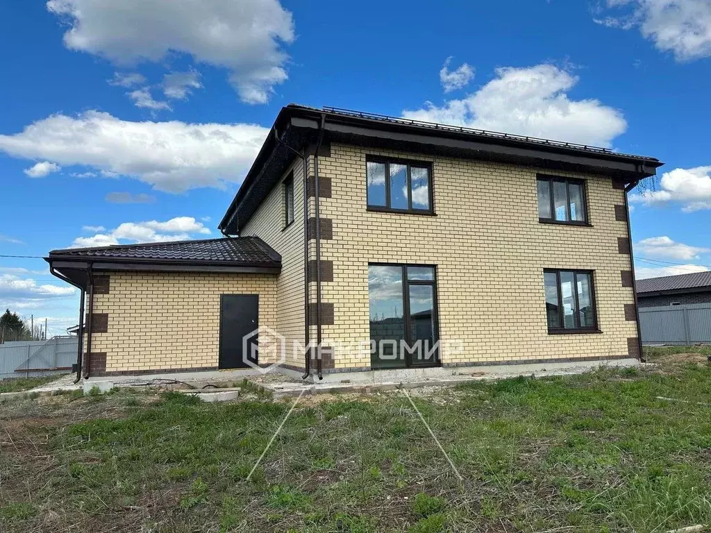 Дом в Пермский край, Западный кв-л ул. Яркая, 5 (197 м) - Фото 1