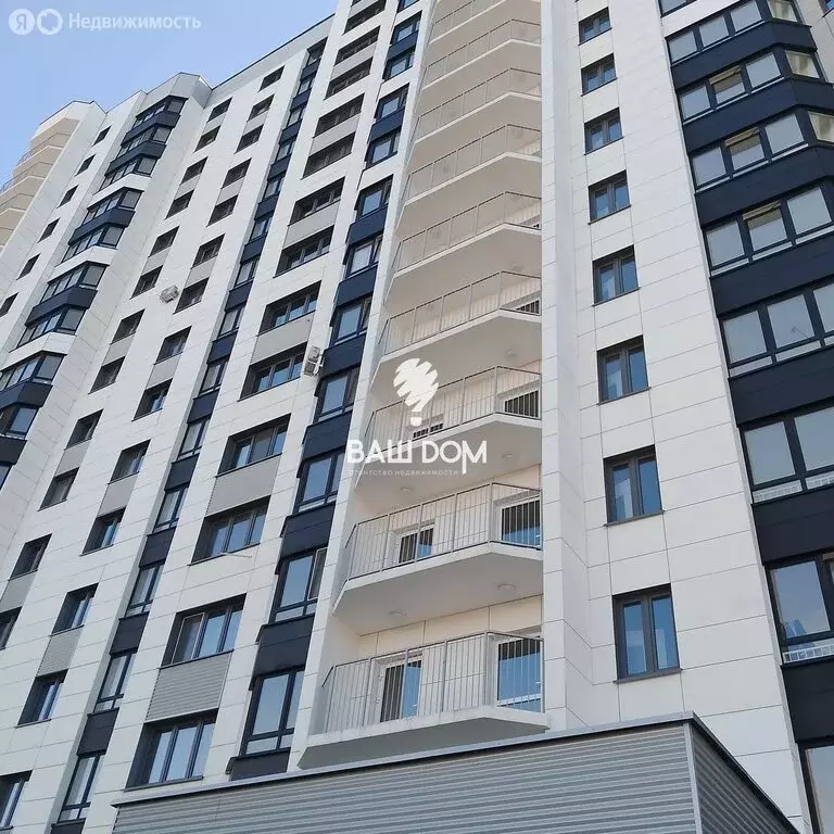 3-комнатная квартира: Брянск, улица имени О.Н. Строкина, 8 (84.3 м) - Фото 0