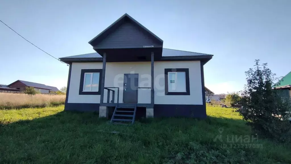Дом в Башкортостан, Иглинский сельсовет, с. Иглино ул. Белинского, 124 ... - Фото 0