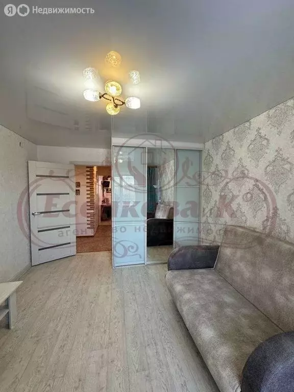 2-комнатная квартира: Курган, посёлок Керамзитный, 9 (49.9 м) - Фото 1