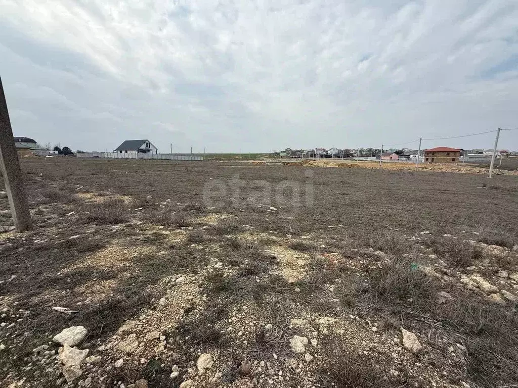 Участок в Крым, Сакский район, с. Суворовское ул. Шевченко (7.9 сот.) - Фото 1