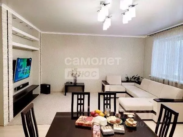 3-к кв. Ханты-Мансийский АО, Сургут ул. 30 лет Победы, 10 (91.02 м) - Фото 1