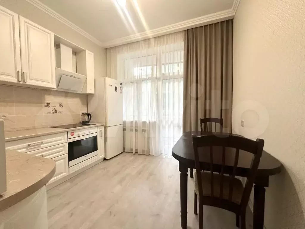 2-к. квартира, 60 м, 2/5 эт. - Фото 1