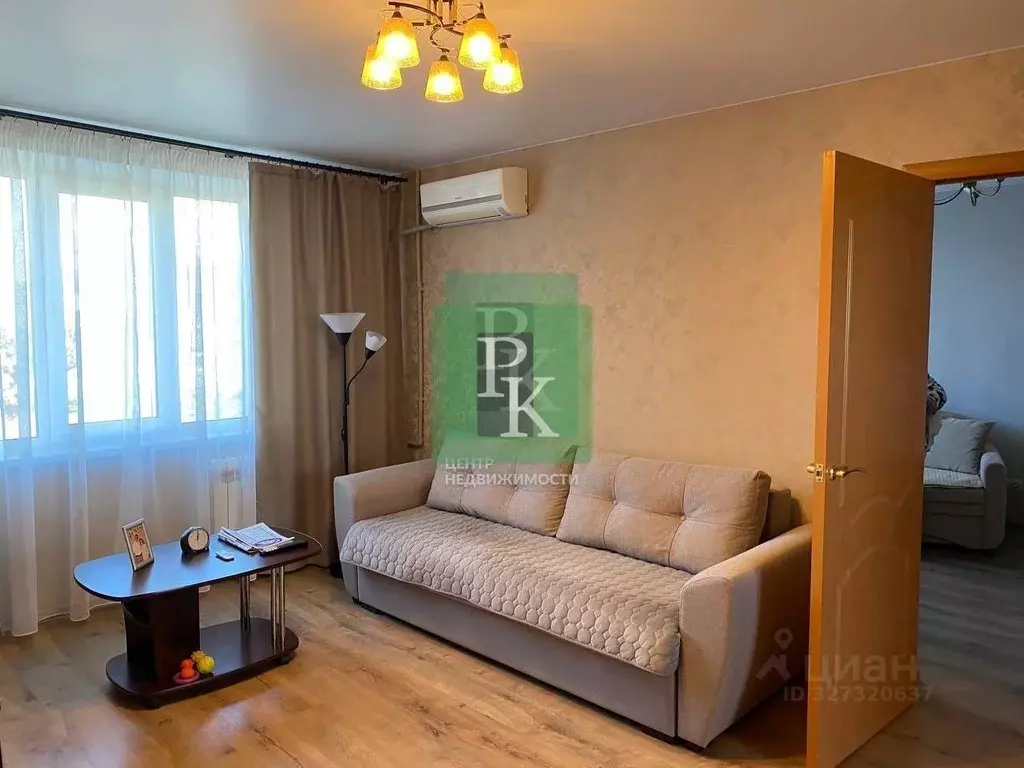 2-к кв. Севастополь просп. Октябрьской Революции, 56А (50.6 м) - Фото 1