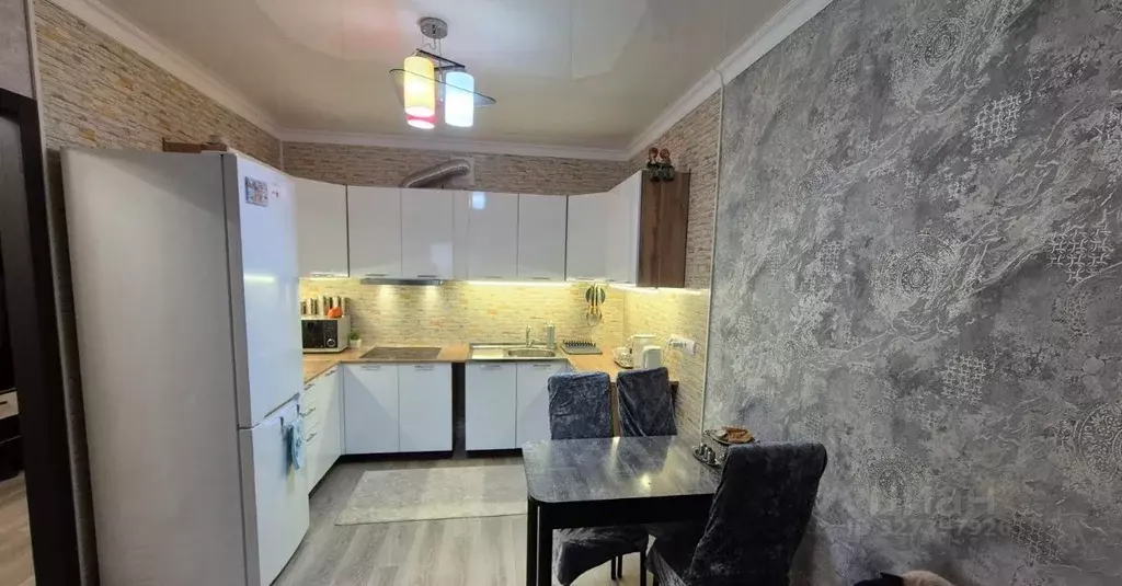 3-к кв. Волгоградская область, Волгоград Новоремесленная ул., 7 (60.02 ... - Фото 0