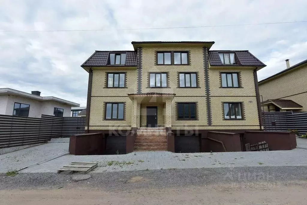 Таунхаус в Воронежская область, Воронеж ул. Славы Алексеева (330 м) - Фото 2